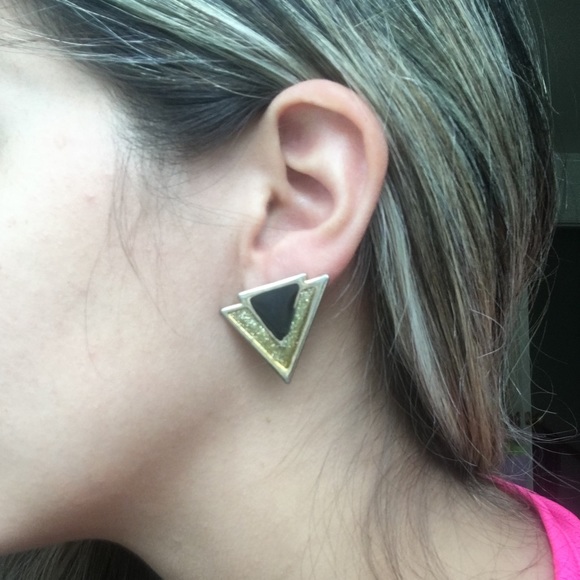 Triangle Vintage Stud Earrings - Picture 2 of 3